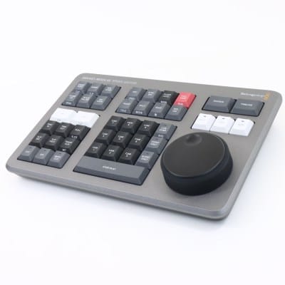 DaVinci Resolve Speed Editor