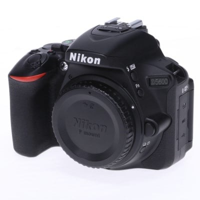 D5600 ボディ