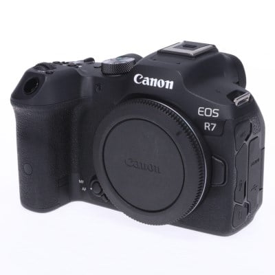EOS R7 ボディー